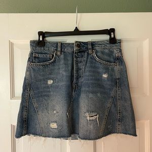 Super flattering jean skirt